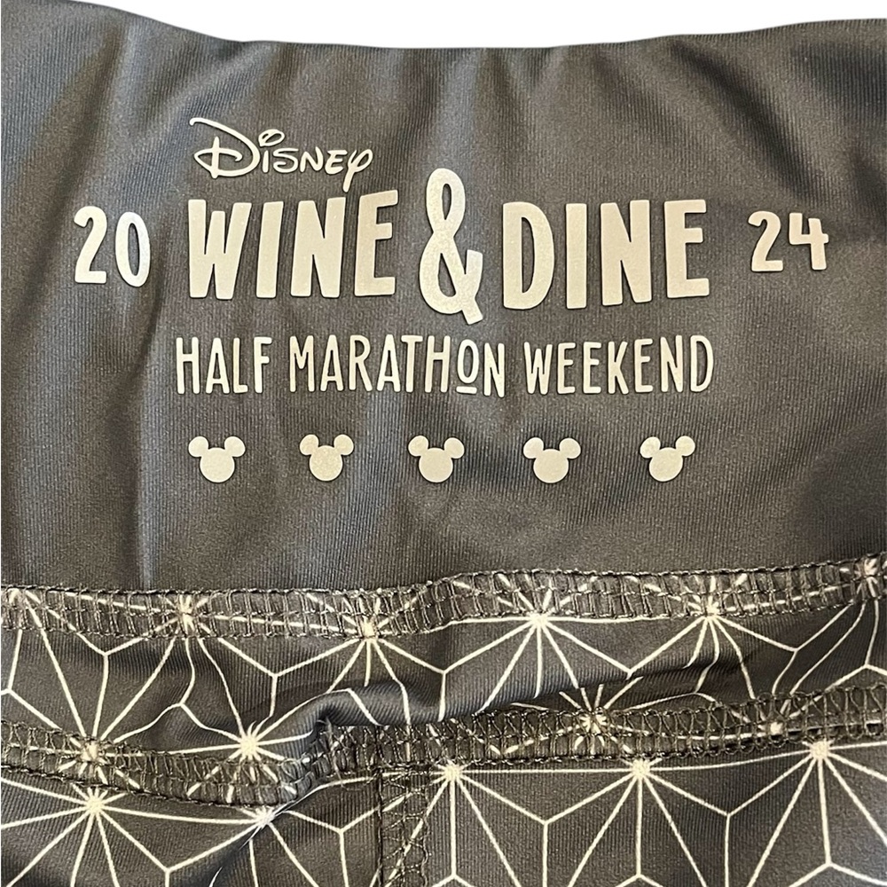 RunDisney • Wine & Dine 1/2 Marathon 2024 Leggings - S - Picture 5 of 8